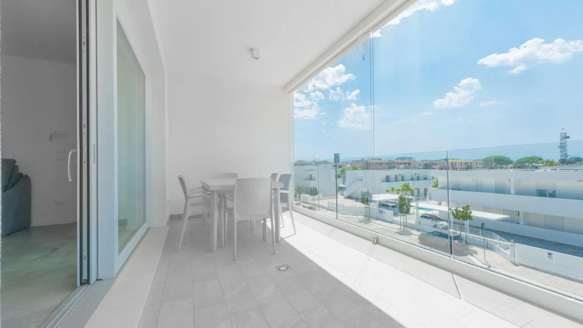 Kauai Apartments Lido di Jesolo 0*,