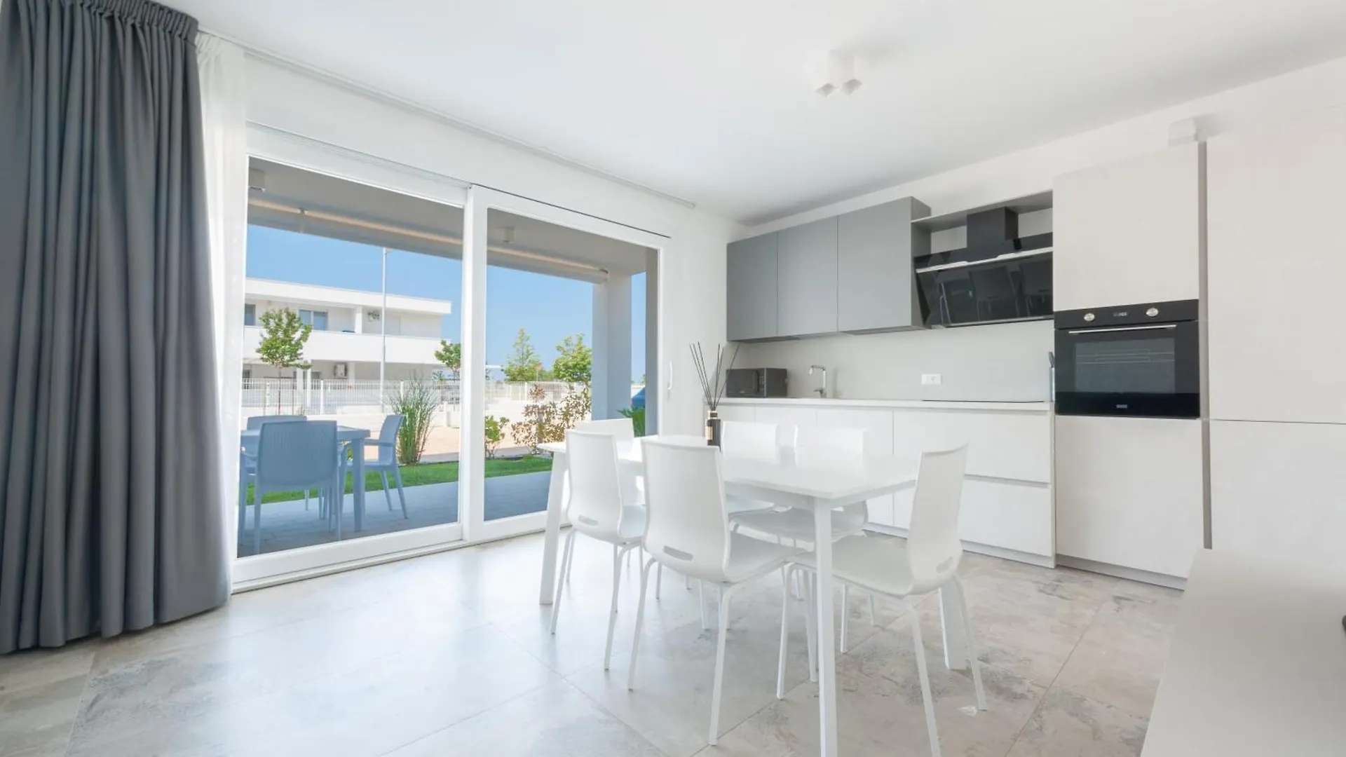 Kauai Apartments Lido di Jesolo