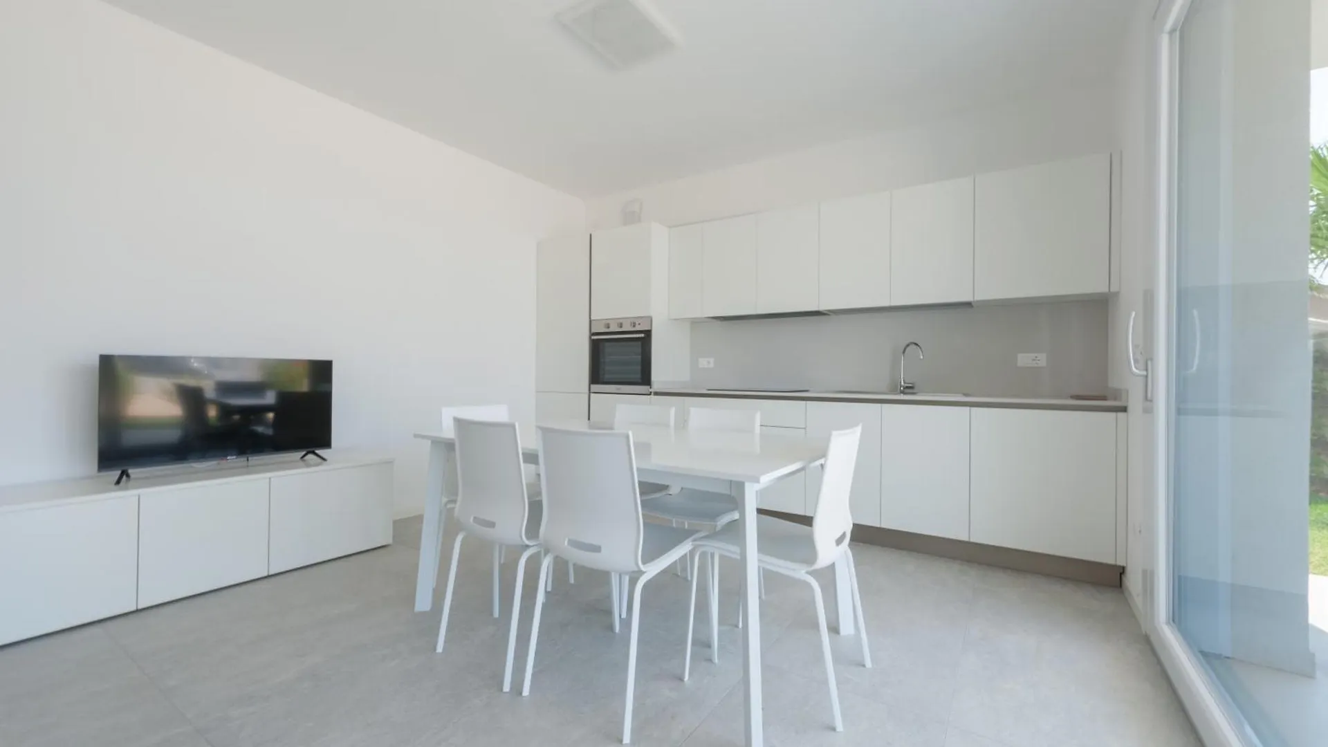 Kauai Apartments Lido di Jesolo 0*,  Italy